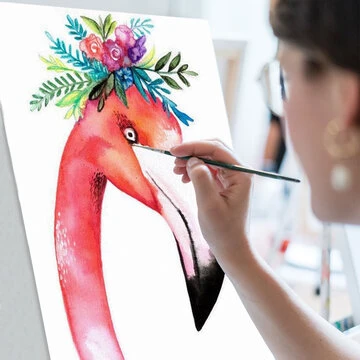 Flamingo mit Blumenkrone