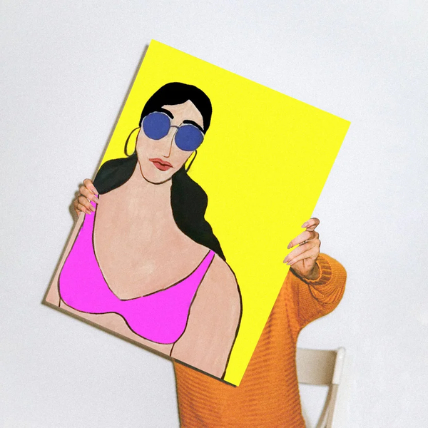 Frau mit Sonnenbrille