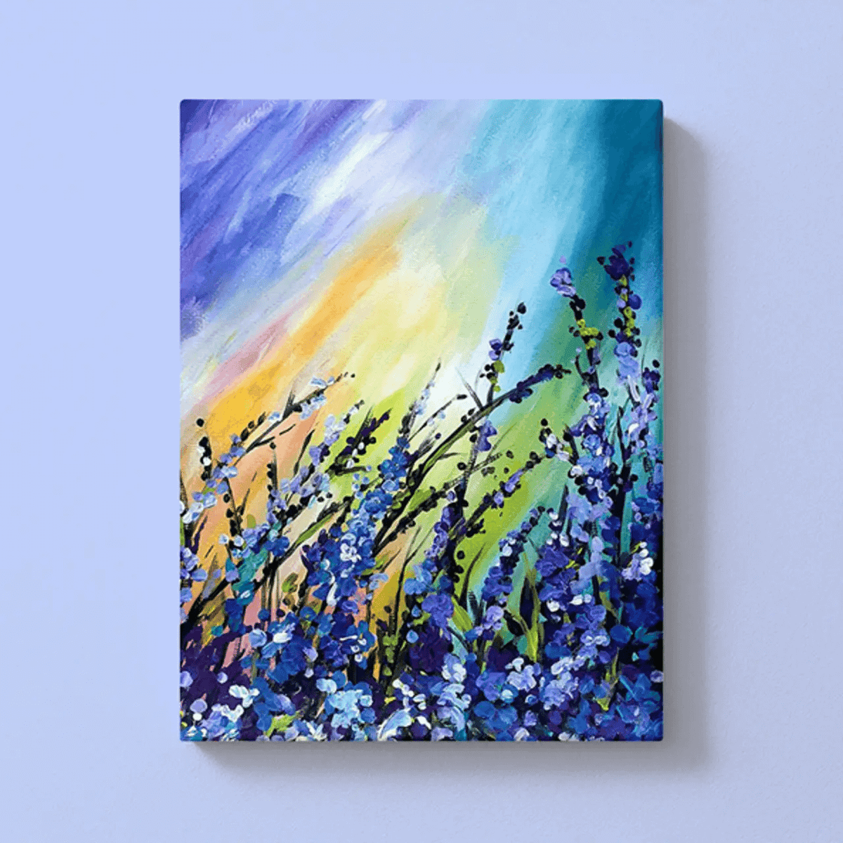 eine Leinwand, die den Wind zeigt, der an einem Beet mit Lavendelblüten vor einem farbenfrohen Hintergrund vorbeifliegt