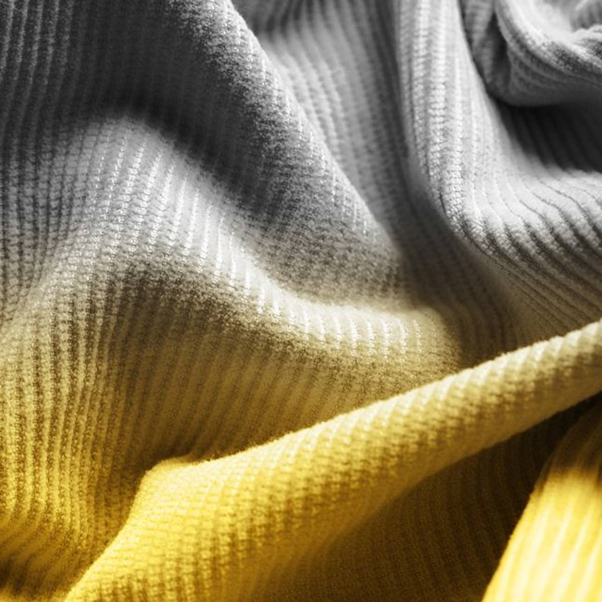 Pantone-Farbe-des-Jahres-2021