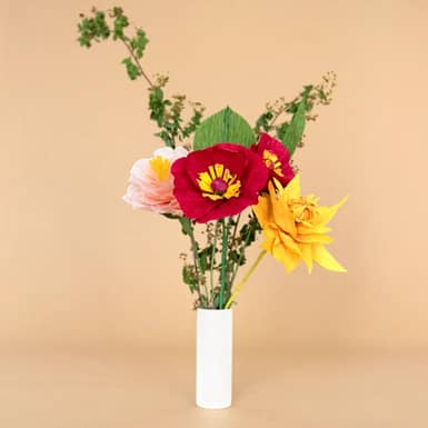 carousel-item-The Art of Paperflowers: Nika