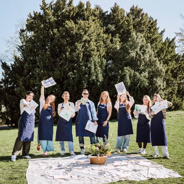 ArtNight Aquarell im Park Sommer-Erlebnis Gruppenaktivität Malkurs Kreativworkshop Aquarellmalerei Event