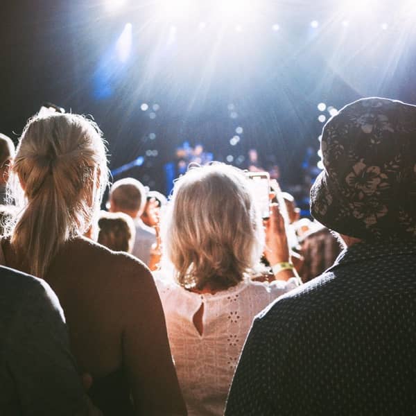 Deine Mutter mit einem Konzert zum Muttertag überraschen
