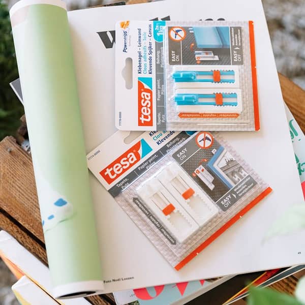 Klebenägel zum Bilder aufhängen