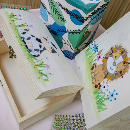 The Art of Wood Painting: Schatztruhe Kids